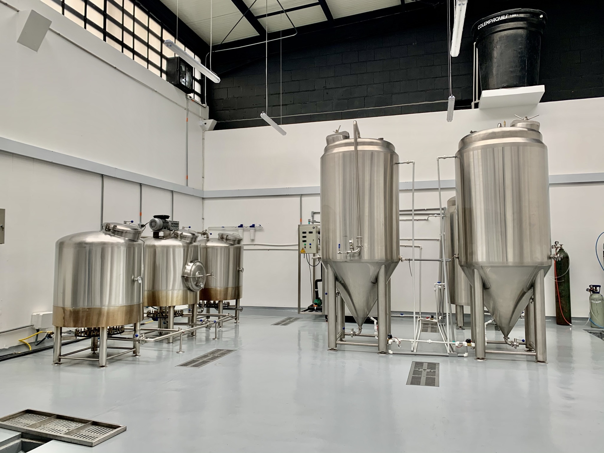 Cervecería Hopdog Brewery — 6