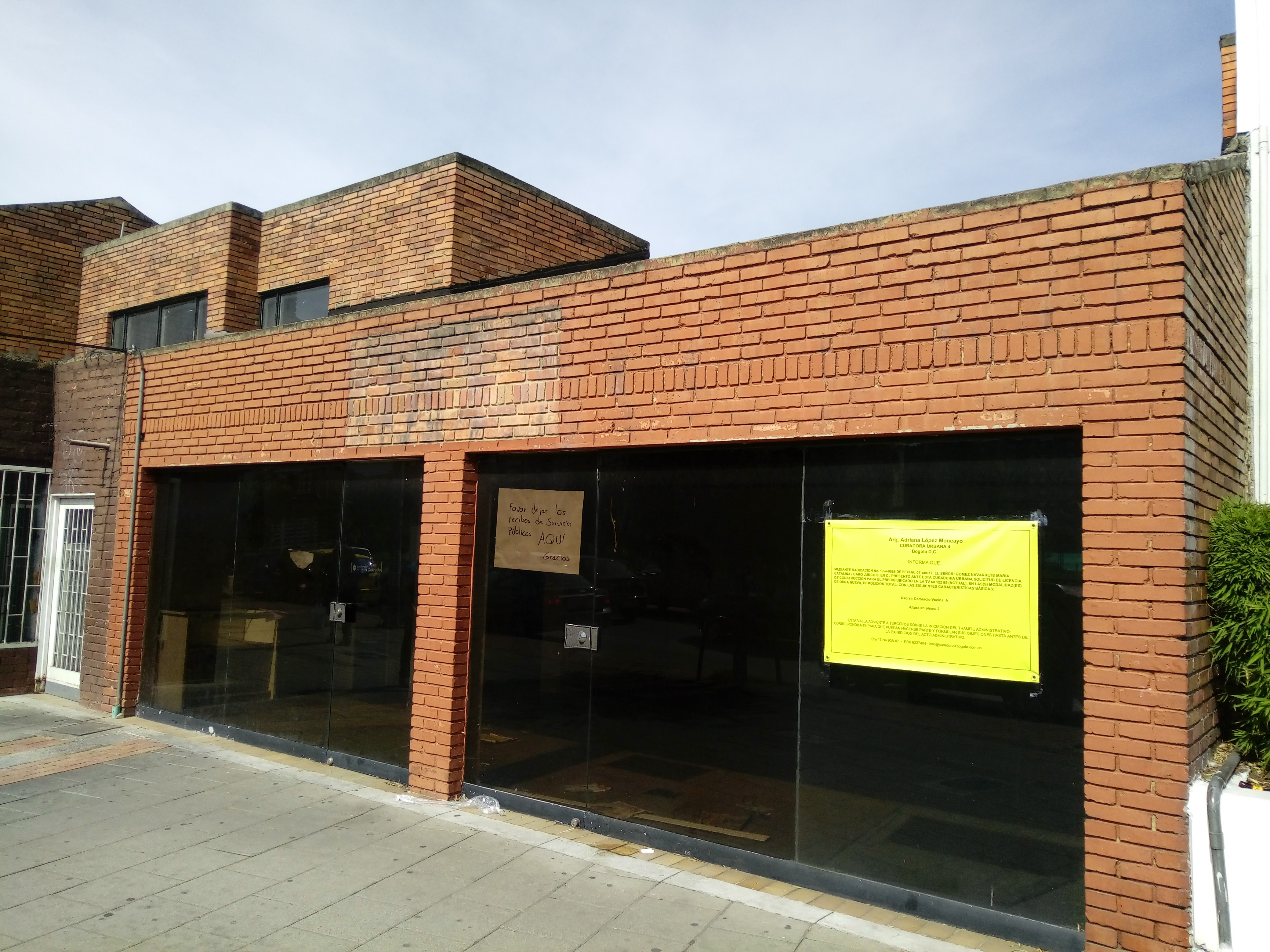 Local Av. Suba — 16